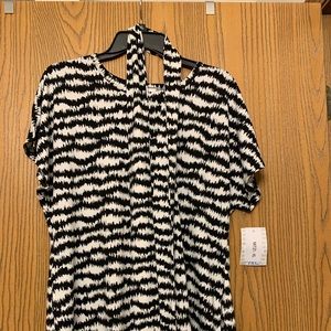 LuLaRoe Mitzi top new with tags
